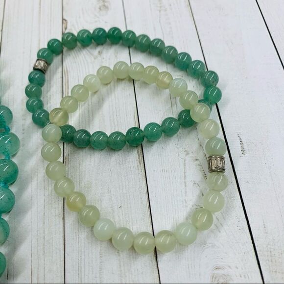 Aventurine Necklace and Bracelets - Picture 3 of 3